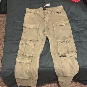 boohooMAN CARGO PANTS in KHAKI